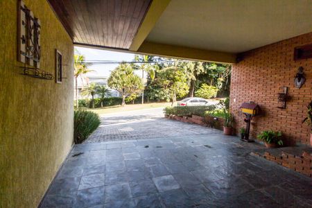 Casa de condomínio à venda com 353m², 4 quartos e 4 vagasGaragem