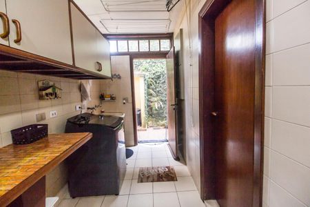 Casa de condomínio à venda com 353m², 4 quartos e 4 vagasCozinha