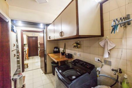 Casa de condomínio à venda com 353m², 4 quartos e 4 vagasCozinha