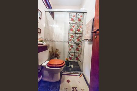 Casa de condomínio à venda com 353m², 4 quartos e 4 vagasBanheiro 3