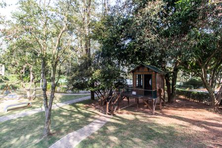 Casa de condomínio à venda com 353m², 4 quartos e 4 vagasÁrea comum - Playground