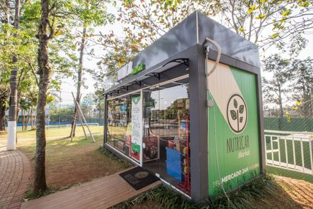 Casa de condomínio à venda com 353m², 4 quartos e 4 vagasMercado