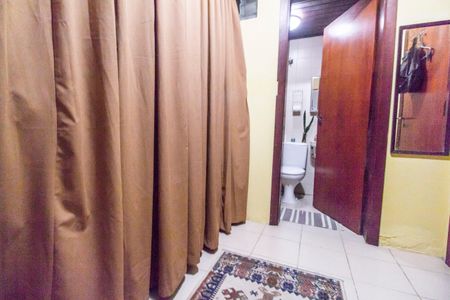 Casa de condomínio à venda com 353m², 4 quartos e 4 vagasQuarto de Serviço