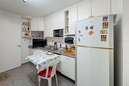 Apartamento para alugar com 120m², 3 quartos e 2 vagasCozinha