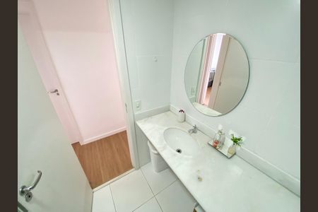 Apartamento à venda com 72m², 2 quartos e 1 vaga Apartamento à venda com 72m², 2 quartos e 1 vagaBanheiro