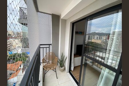 Apartamento à venda com 72m², 2 quartos e 1 vaga Apartamento à venda com 72m², 2 quartos e 1 vagaVaranda