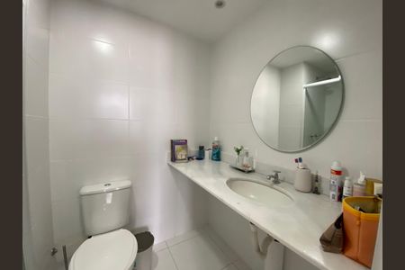 Apartamento à venda com 72m², 2 quartos e 1 vaga Apartamento à venda com 72m², 2 quartos e 1 vagaBanheiro do Quarto 2
