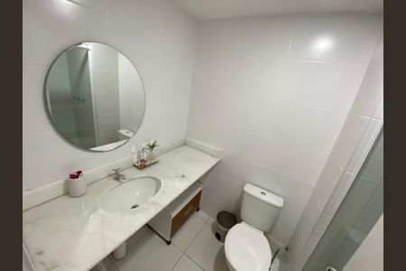 Apartamento à venda com 72m², 2 quartos e 1 vaga Apartamento à venda com 72m², 2 quartos e 1 vagaBanheiro