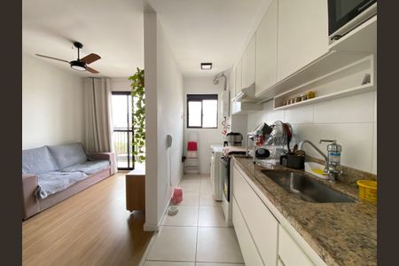 Apartamento à venda com 72m², 2 quartos e 1 vaga Apartamento à venda com 72m², 2 quartos e 1 vagaCozinha e Área de Serviço