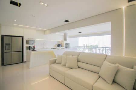 Apartamento à venda com 94m², 2 quartos e 2 vagasSala