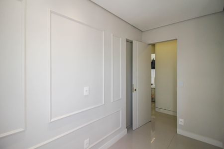 Apartamento à venda com 94m², 2 quartos e 2 vagasQuarto 2