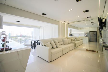 Apartamento à venda com 94m², 2 quartos e 2 vagasSala