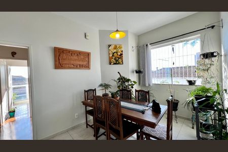 Apartamento à venda com 108m², 3 quartos e 1 vaga Apartamento à venda com 108m², 3 quartos e 1 vagaSala