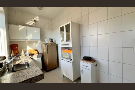 Apartamento à venda com 108m², 3 quartos e 1 vaga Apartamento à venda com 108m², 3 quartos e 1 vagaCozinha