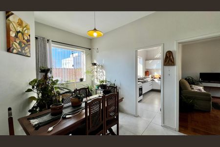 Apartamento à venda com 108m², 3 quartos e 1 vaga Apartamento à venda com 108m², 3 quartos e 1 vagaSala