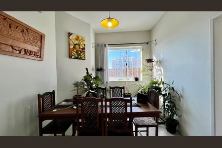 Apartamento à venda com 108m², 3 quartos e 1 vaga Apartamento à venda com 108m², 3 quartos e 1 vagaSala