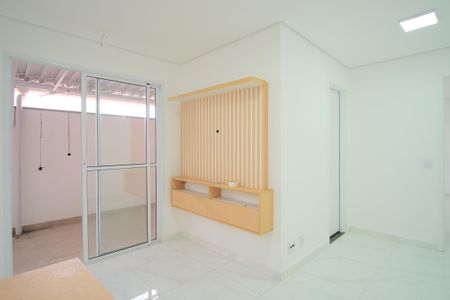 Sala de apartamento para alugar com 2 quartos, 61m² em Chácara Seis de Outubro, São Paulo