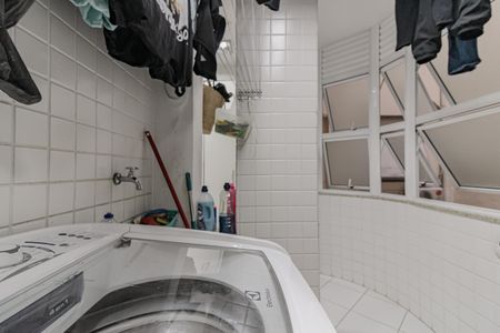 Apartamento à venda com 188m², 3 quartos e 1 vagaÁrea de Serviço