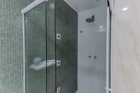 Apartamento à venda com 188m², 3 quartos e 1 vagaBanheiro da Suíte