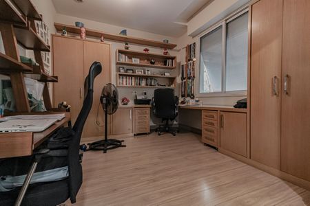 Apartamento à venda com 188m², 3 quartos e 1 vagaEscritório