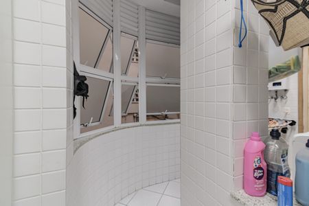 Apartamento à venda com 188m², 3 quartos e 1 vagaÁrea de Serviço