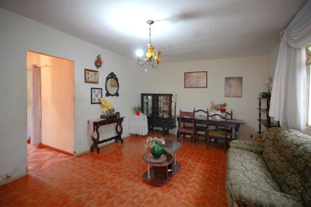 Casa à venda com 202m², 4 quartos e 1 vagaSala