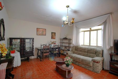 Casa à venda com 202m², 4 quartos e 1 vagaSala