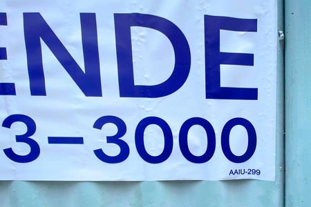 Casa à venda com 202m², 4 quartos e 1 vaga Casa à venda com 202m², 4 quartos e 1 vagaPlaca