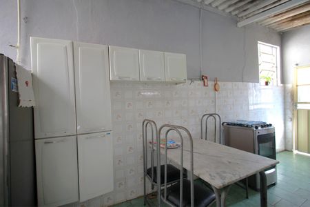 Casa à venda com 202m², 4 quartos e 1 vagaCozinha