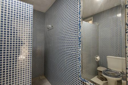 Casa de condomínio para alugar com 260m², 5 quartos e 3 vagas Casa de condomínio para alugar com 260m², 5 quartos e 3 vagasBanheiro Social 2