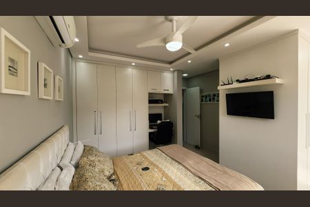 Casa de condomínio à venda com 145m², 3 quartos e 3 vagasQuarto Suíte