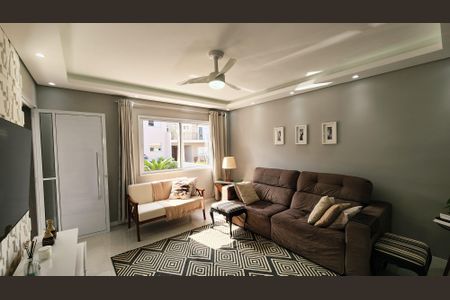 Casa de condomínio à venda com 145m², 3 quartos e 3 vagasSala