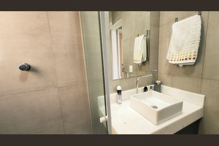 Casa de condomínio à venda com 145m², 3 quartos e 3 vagasBanheiro