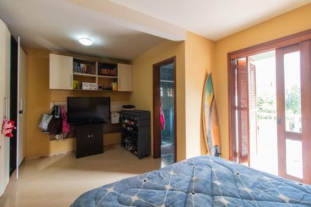 Casa à venda com 220m², 4 quartos e 2 vagas Casa à venda com 220m², 4 quartos e 2 vagasSuite 1