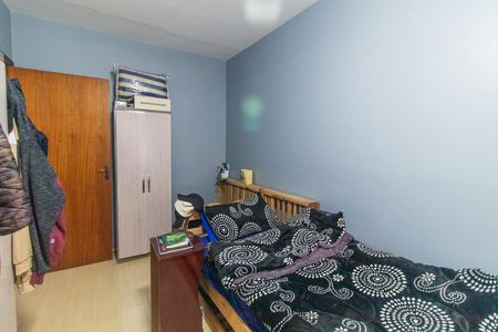 Casa à venda com 220m², 4 quartos e 2 vagas Casa à venda com 220m², 4 quartos e 2 vagasQuarto 1