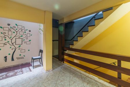 Casa à venda com 220m², 4 quartos e 2 vagas Casa à venda com 220m², 4 quartos e 2 vagasSala 2