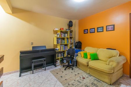 Casa à venda com 220m², 4 quartos e 2 vagas Casa à venda com 220m², 4 quartos e 2 vagasSala 2