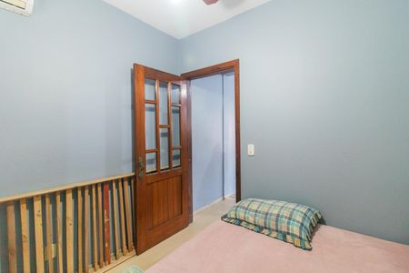 Casa à venda com 220m², 4 quartos e 2 vagas Casa à venda com 220m², 4 quartos e 2 vagasQuarto 2