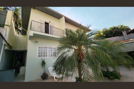 Casa à venda com 420m², 3 quartos e 4 vagas Casa à venda com 420m², 3 quartos e 4 vagasÁrea Externa