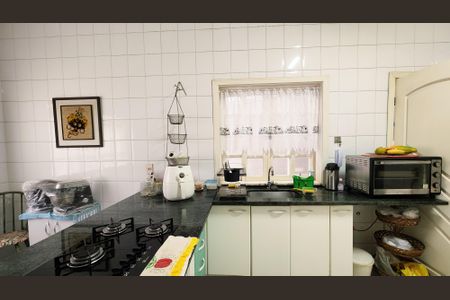 Casa à venda com 420m², 3 quartos e 4 vagas Casa à venda com 420m², 3 quartos e 4 vagasCozinha