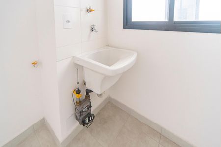 Apartamento para alugar com 46m², 2 quartos e 1 vaga Apartamento para alugar com 46m², 2 quartos e 1 vagaCozinha e Área de Serviço