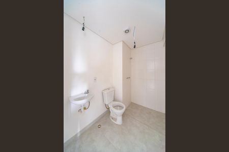 Apartamento para alugar com 46m², 2 quartos e 1 vaga Apartamento para alugar com 46m², 2 quartos e 1 vagaBanheiro