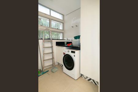 Apartamento à venda com 200m², 3 quartos e 1 vagaÁrea de Serviço