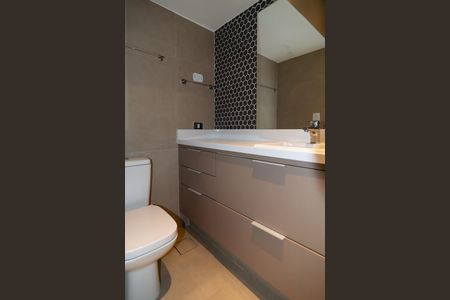 Apartamento à venda com 200m², 3 quartos e 1 vagaBanheiro da Suíte 2