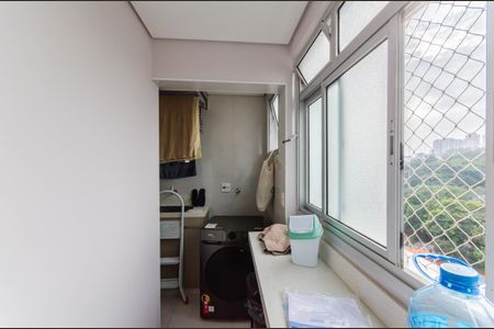 Apartamento à venda com 86m², 2 quartos e 1 vagaÁrea de Serviço