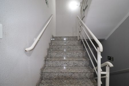 Apartamento à venda com 100m², 2 quartos e 1 vagaEscada 