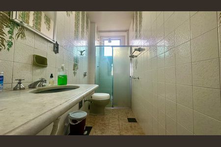 Apartamento à venda com 85m², 3 quartos e 1 vaga Apartamento à venda com 85m², 3 quartos e 1 vagaBanheiro