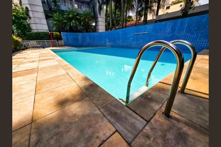 Apartamento à venda com 151m², 2 quartos e 2 vagasÁrea comum - Piscina