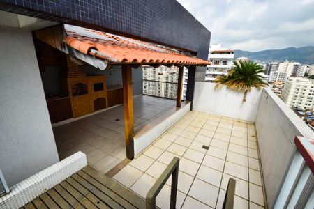 Apartamento à venda com 151m², 2 quartos e 2 vagasPiscina (Cobertura)