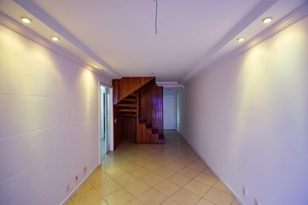 Apartamento à venda com 151m², 2 quartos e 2 vagasSala